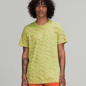 Lululemon Metal Vent Breathe Short Sleeve Shirt Men's L Highlight Yellow Mulled